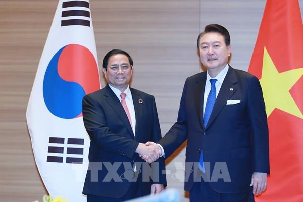 Thủ tướng Phạm Minh Chính gặp Tổng thống Hàn Quốc Yoon Suk-yeol