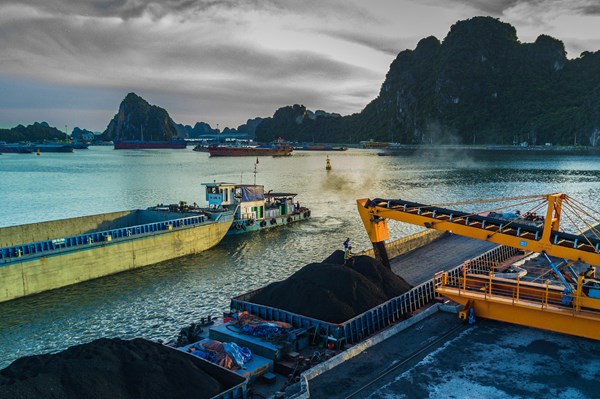 Ngành than thi đua 90 ngày đêm hoàn thành toàn diện kế hoạch