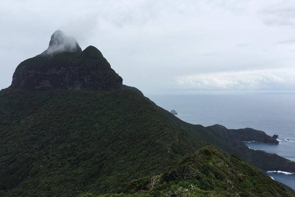 Australia phát cảnh báo sóng thần tại đảo Lord Howe