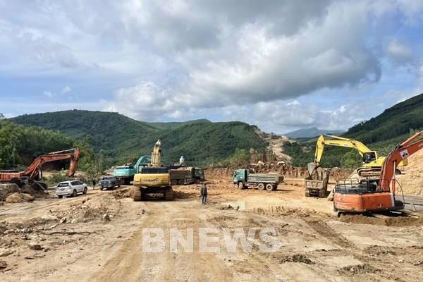 Nhà thầu vượt khó khăn bảo đảm tiến độ cao tốc Quy Nhơn – Chí Thạch