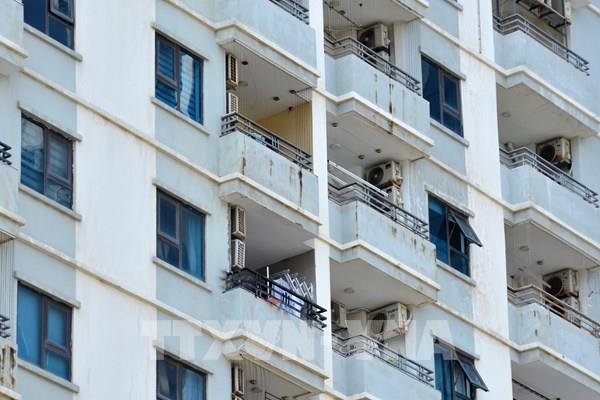 Chủ đầu tư chậm bảo trì, hàng nghìn hộ dân thấp thỏm khi chung cư xuống cấp ​