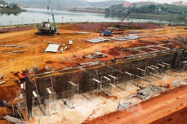 Đất thuê đang hưởng ưu đãi có được phép chuyển nhượng?