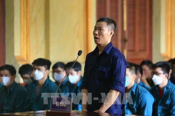 Xét xử cựu cảnh sát kinh tế buôn lậu 1.287 container thiết bị, máy móc