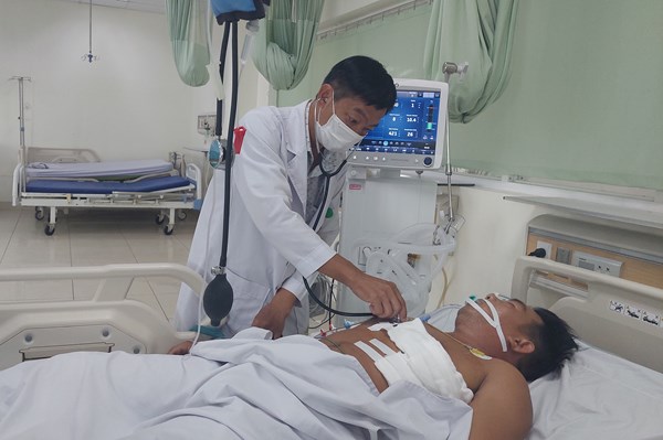 Cứu sống một trường hợp có vết thương tim nguy kịch