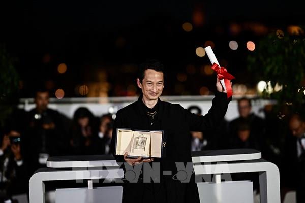 Đạo diễn Trần Anh Hùng giành giải Đạo diễn xuất sắc nhất tại LHP Cannes 2023