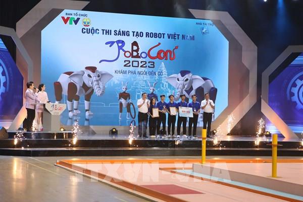 Đại học Công nghiệp Hà Nội vô địch cuộc thi Robocon Việt Nam 2023