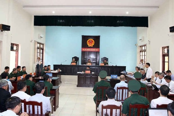 Hoãn phiên tòa xét xử cựu Tư lệnh Cảnh sát biển về tội "Tham ô tài sản" 