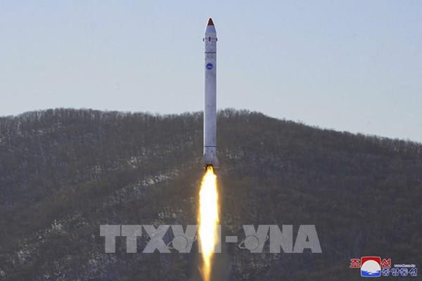 Triều Tiên xác nhận vụ phóng vệ tinh "Malligyong-1" thất bại