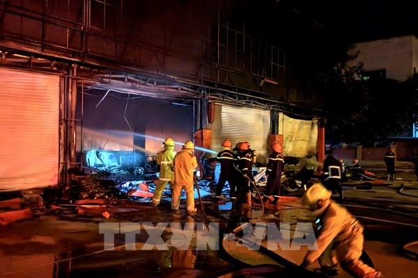 Cháy siêu thị MediaMart, thiệt hại hàng tỷ đồng