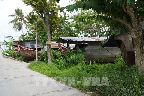 Ghe gỗ trọng tải lớn tại Đồng Tháp chờ tiêu thụ gần 10 năm qua