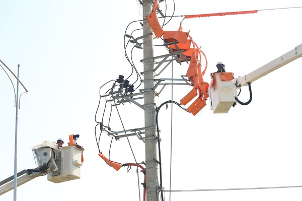 Điện lực Hà Tĩnh sẵn sàng đảm bảo cấp điện mùa nắng nóng