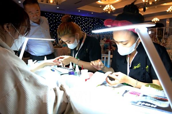 Xu hướng mới của thị trường lao động: * Bài 1: Bài toán chọn nghề - chọn trường