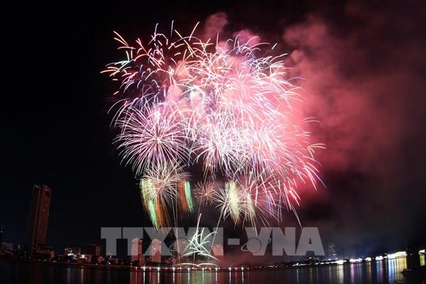 Những hình ảnh mãn nhãn tại Lễ hội pháo hoa quốc tế Đà Nẵng 2023 - DIFF 2023