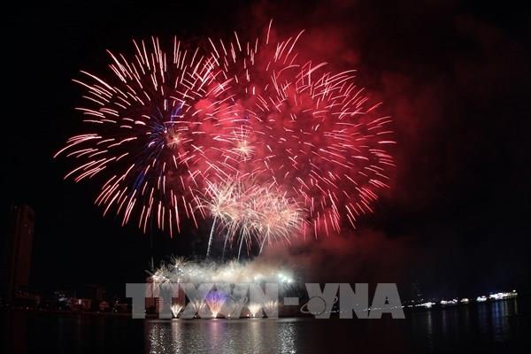 Lần đầu tiên Hải Phòng bắn pháo hoa dịp Tết Dương lịch 2024