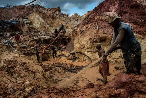 Venezuela: Hàng chục người tử vong do bị ngạt thở trong mỏ vàng trái phép