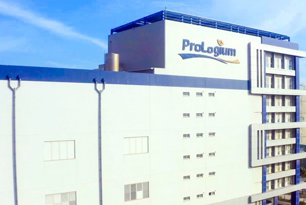 Các nhà sản xuất pin xe điện Trung Quốc chuẩn bị cho "cuộc chiến" giá cả