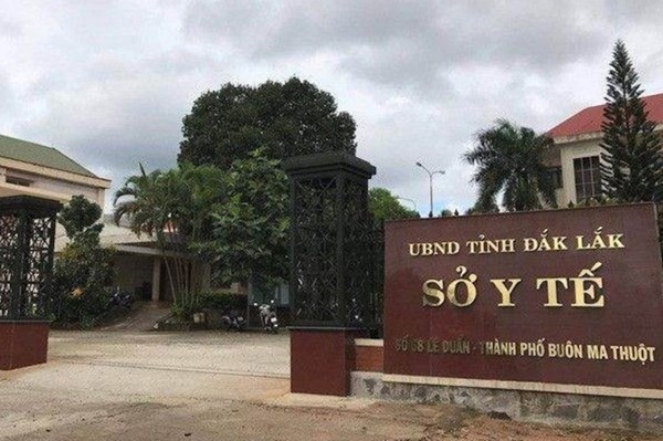 Kỷ luật khiển trách Giám đốc Sở Y tế Đắk Lắk