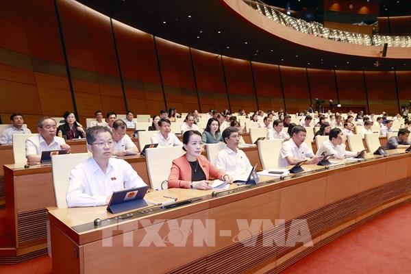 Hôm nay, Quốc hội chất vấn lĩnh vực Khoa học công nghệ và Giao thông vận tải