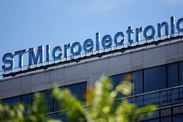 Pháp đầu tư hơn 3 tỷ USD vào nhà máy sản xuất chip