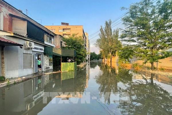 Vụ vỡ đập Kakhovka: Nước lũ tại thị trấn Nova Kakhovka bắt đầu rút