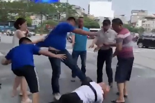 Điều tra vụ phóng viên bị cản trở, hành hung khi tác nghiệp