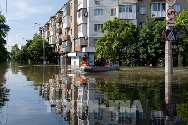 Vụ vỡ đập Kakhovka: Diện tích ngập nước trải rộng 600 km2