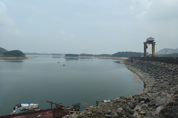 Lâm Đồng: Không dùng ngân sách để trả chi phí nạo vét lòng hồ thủy điện, thủy lợi