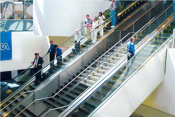 Tai nạn thang cuốn tại Hàn Quốc làm 14 người bị thương
