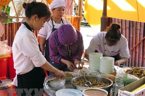 Xây dựng bản đồ Food tour quảng bá rộng rãi ẩm thực Hà Nội