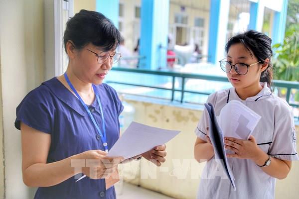 Cập nhật đề thi, đáp án môn Toán vào lớp 10 Hà Nội