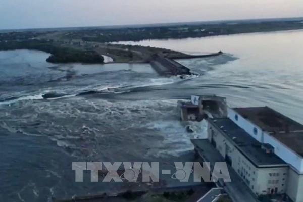 Vụ vỡ đập Kakhovka: Mực nước hạ lưu sông Dnieper có thể bình thường trở lại vào tuần tới