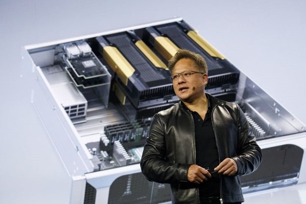 CEO Nvidia: Với công nghệ AI hiện nay, ai cũng có thể trở thành lập trình viên