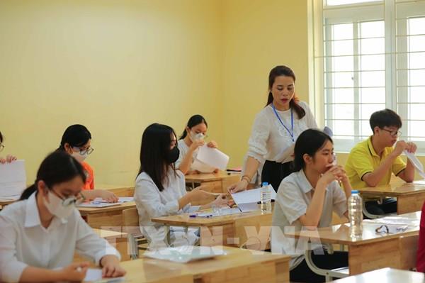 Đề thi môn Tiếng Anh thi lớp 10 năm 2023 của Hà Nội (mã đề 001-005)