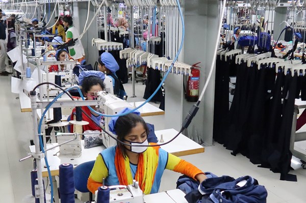 Xuất khẩu hàng may mặc của Bangladesh bị ảnh hưởng nghiêm trọng