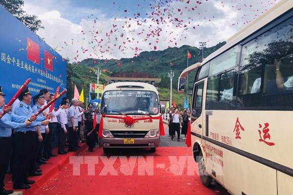 Thông xe tuyến vận tải hành khách quốc tế Lai Châu (Việt Nam) và Vân Nam (Trung Quốc)
