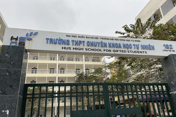 Điểm chuẩn vào lớp 10 THPT Chuyên Khoa học tự nhiên Hà Nội năm 2023: Cao nhất 19,50 điểm