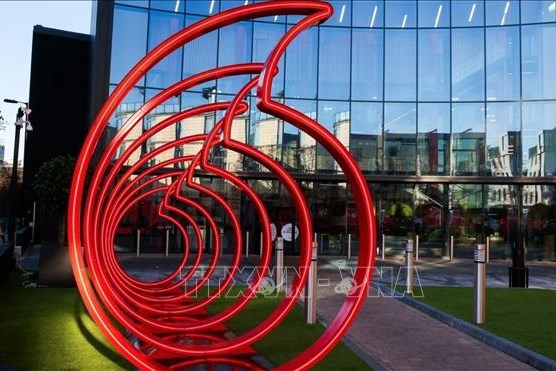 Anh phê chuẩn vụ sáp nhập giữa Vodafone và Three