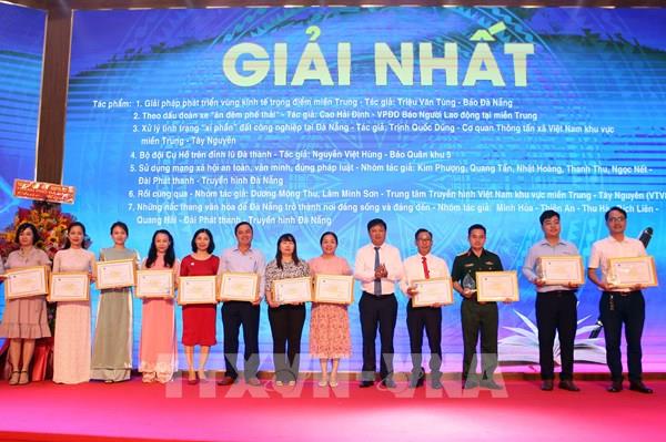 Phóng viên TTXVN giành nhiều giải thưởng tại Giải Báo chí thành phố Đà Nẵng