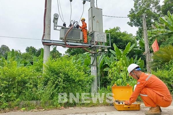 Điện lực Hương Sơn (Hà Tĩnh) xóa bỏ hoàn toàn cấp điện áp 10 kV