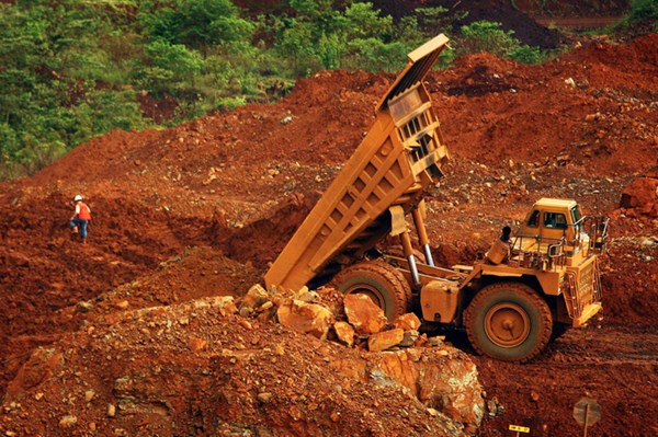 Indonesia sẽ ứng phó ra sao với nguy cơ bị kiện do lệnh cấm xuất khẩu bauxite?