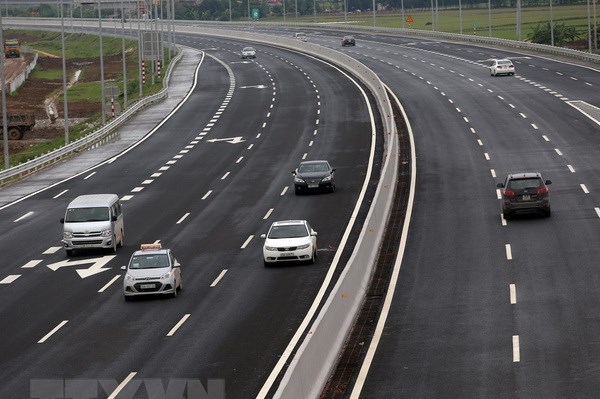 Khẩn trương phối hợp triển khai dự án cao tốc đoạn qua Hải Phòng và Ninh Bình