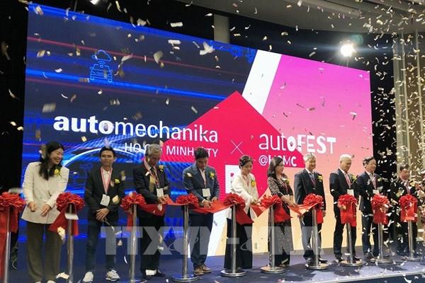 Hơn 460 nhà triển lãm giới thiệu sản phẩm, công nghệ mới nhất về ô tô