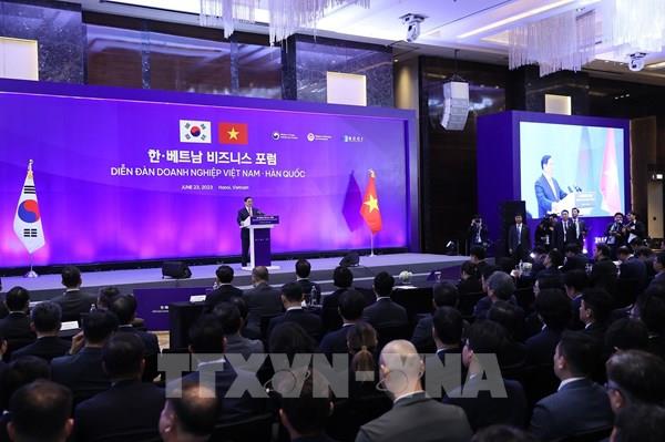 Thủ tướng Phạm Minh Chính và Tổng thống Hàn Quốc cùng tham dự Diễn đàn Doanh nghiệp Việt Nam - Hàn Quốc