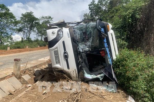 Vụ lật xe khách trên đèo Vi Ô Lắc: Xác định nguyên nhân ban đầu và danh tính nạn nhân