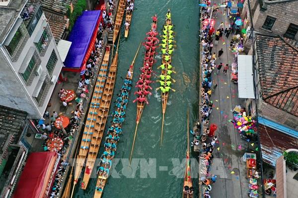 Độc đáo lễ hội Thuyền rồng tại Trung Quốc