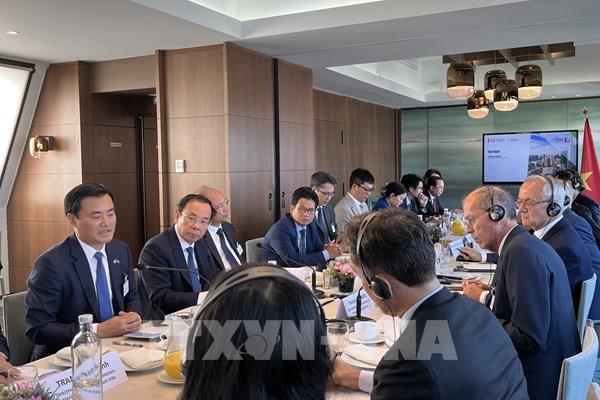 Bí thư thành ủy Thành phố Hồ Chí Minh làm việc với các doanh nghiệp Pháp
