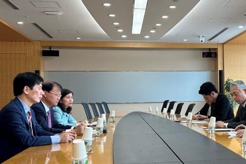 Bộ Công Thương và Uniqlo hợp tác thúc đẩy xuất khẩu sản phẩm dệt may