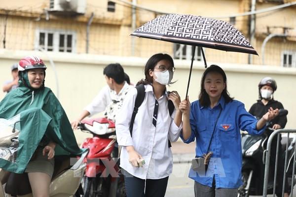 Cảnh báo mưa rào và dông gây ngập trong ngày thi tốt nghiệp THPT năm 2023