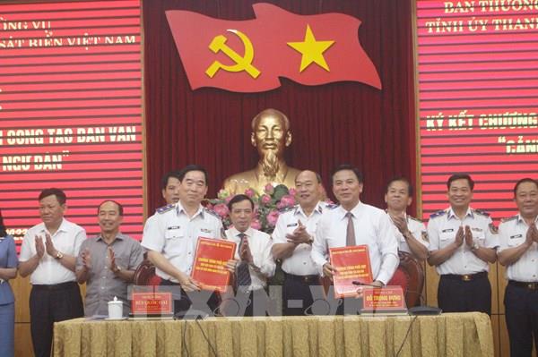 Cảnh sát biển đồng hành với ngư dân Thanh Hóa