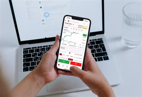 Chứng khoán phái sinh trở thành kênh trú ẩn của nhà đầu tư tiền ảo 